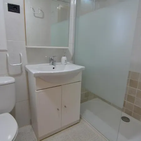 Apartamento En Planta Baja Homestay Pineda de Mar